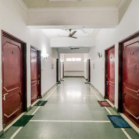 J C Guest House Hasanganj Bagian luar foto